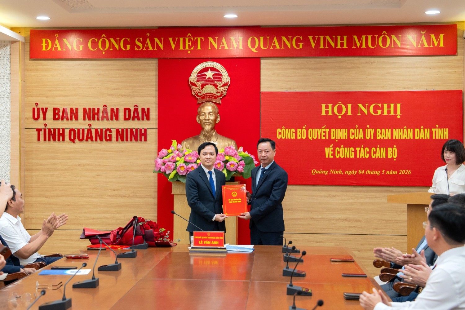 Công bố quyết định bổ nhiệm giám đốc Sở y tế Quảng Ninh