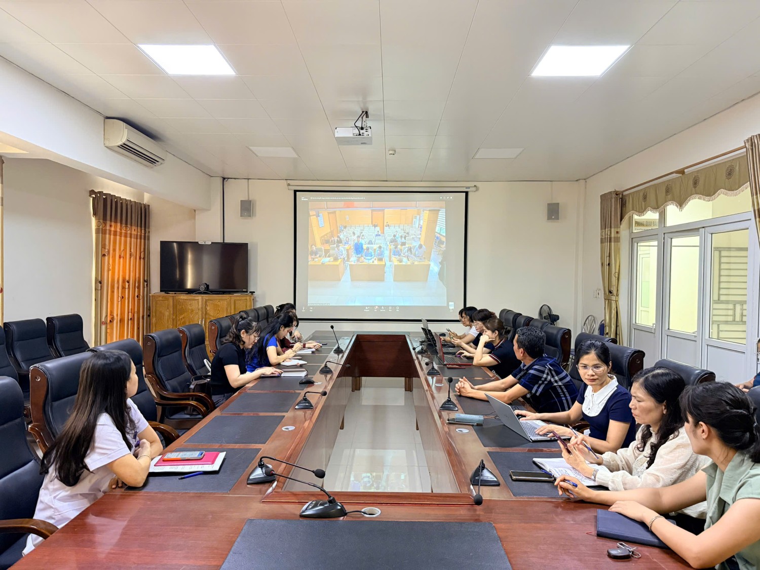 Tập Huấn Cập Nhật Chuyên Môn Về Kiểm Tra Sức Khỏe Đầu Năm Học